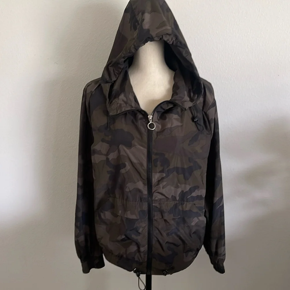 Camo Windbreaker by Haute Monde Sz L